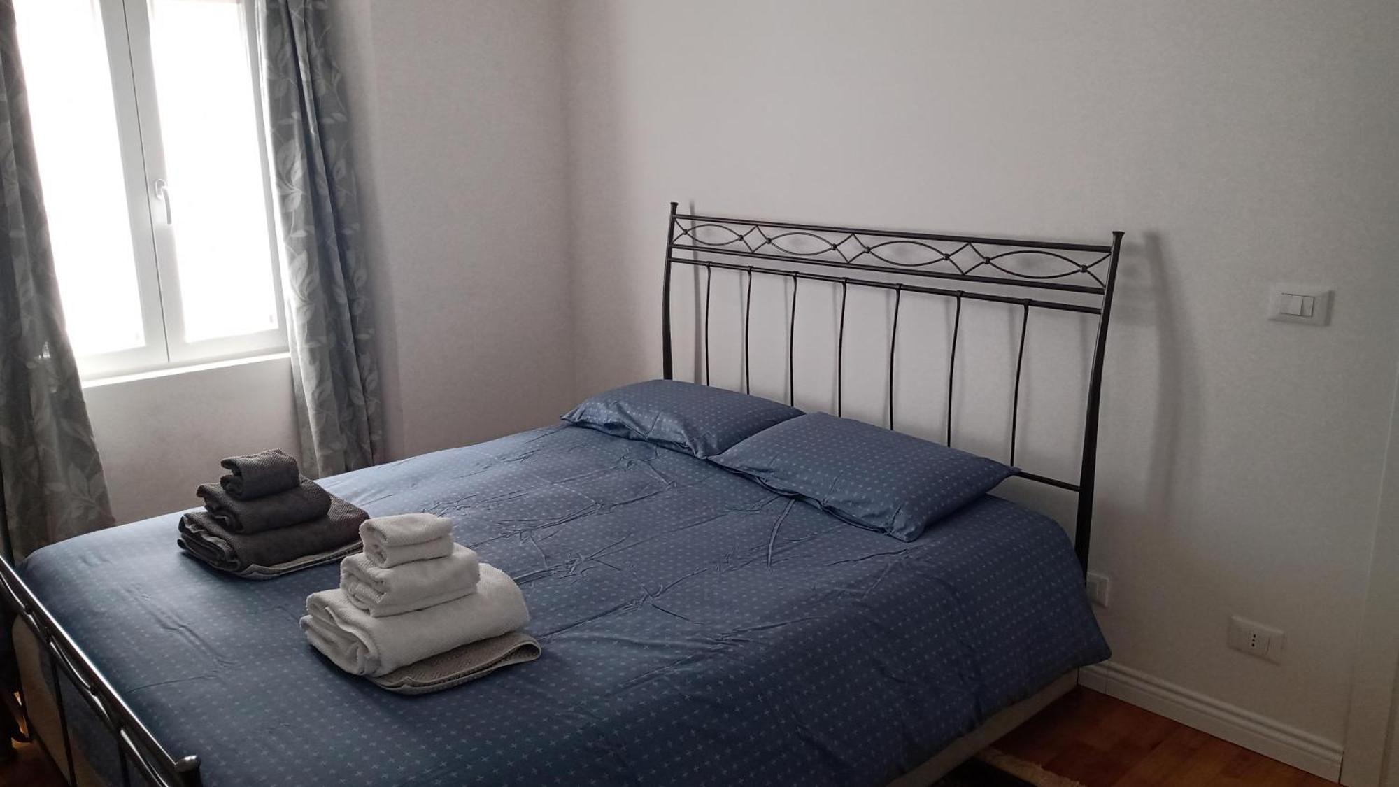 Casa Renova, Intero Appartamento, 2 Camere, Max 4 Ospiti, Trieste Zona Storica Zewnętrze zdjęcie